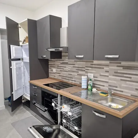 Beautiful, Comfortable, And Brand New! * Turin